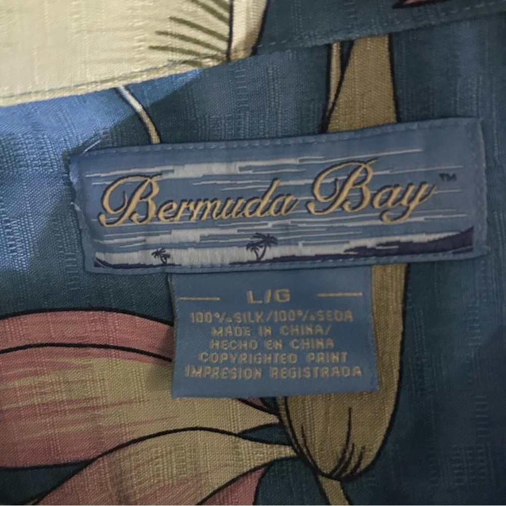 Bermuda Bay Silk Hawaiian Shirt Large - Picture 8 of 10